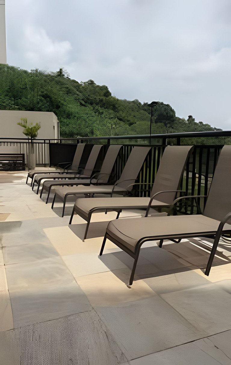 Apartamento completo com vaga, varanda e piscina