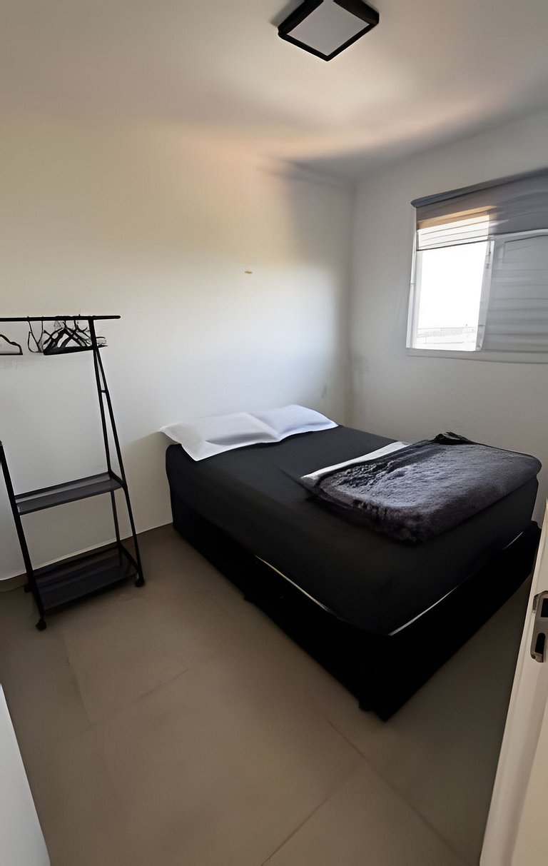 Apartamento completo com vaga, varanda e piscina