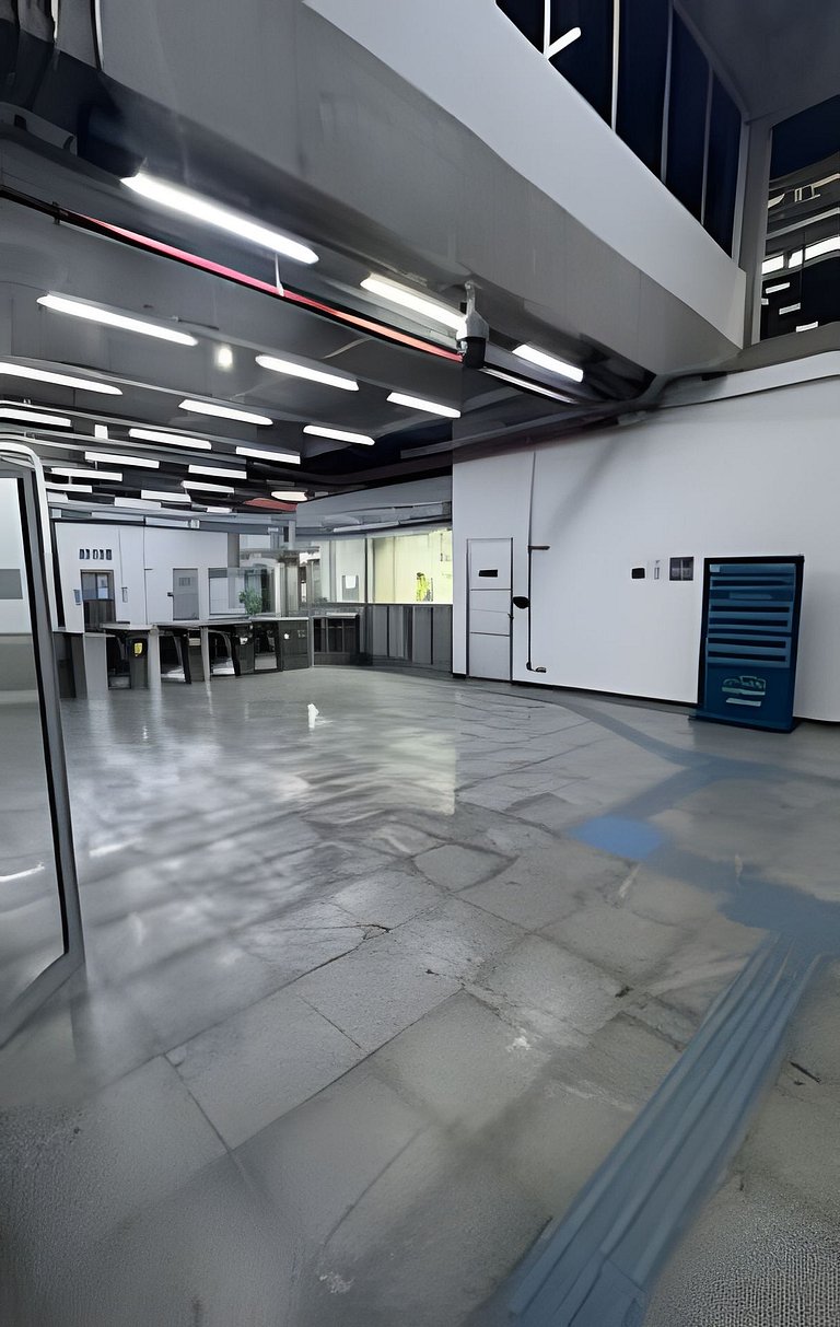 Refúgio aconchegante com garagem, ônibus e trem