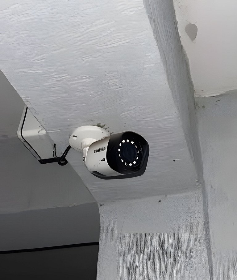 Refúgio Aconchegante com Garagem, Ônibus e trem