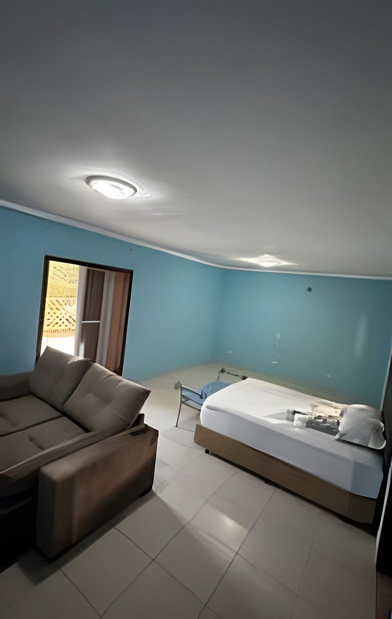 Suíte Espaçosa SmarTV, Cama Queen e Varanda