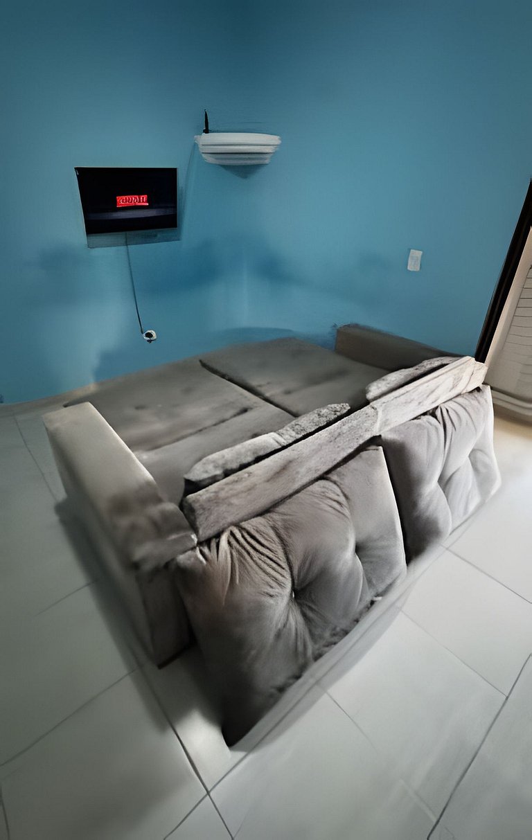 Suíte Espaçosa SmarTV, Cama Queen e Varanda