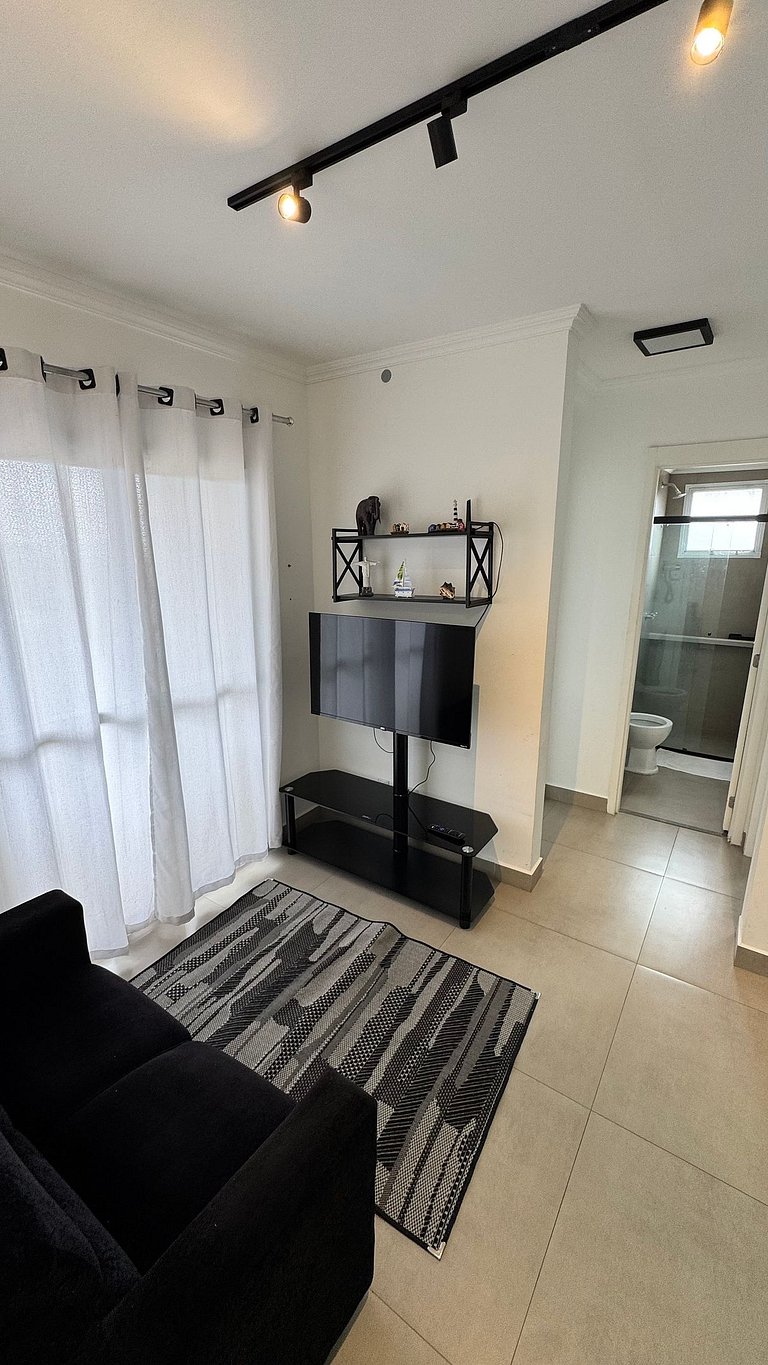 Apartamento completo com vaga, varanda e piscina