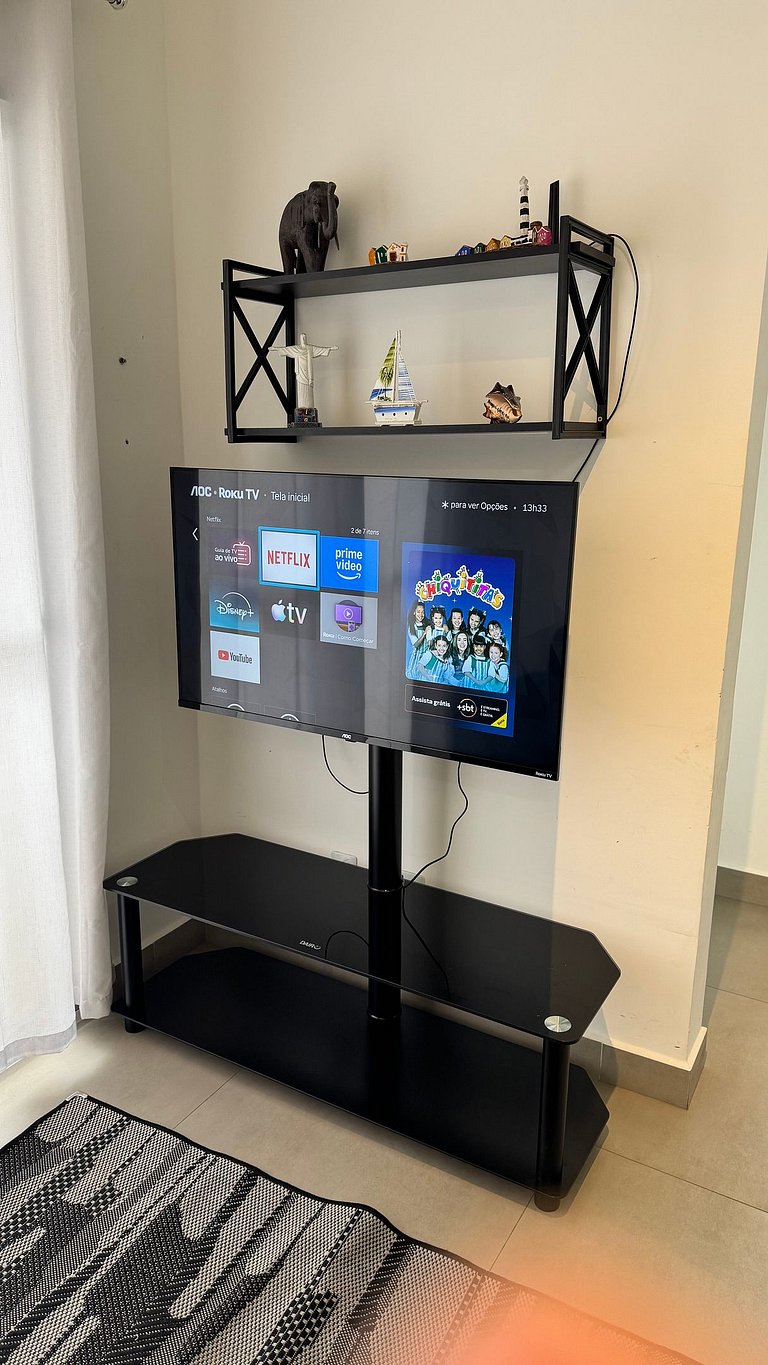 Apartamento completo com vaga, varanda e piscina