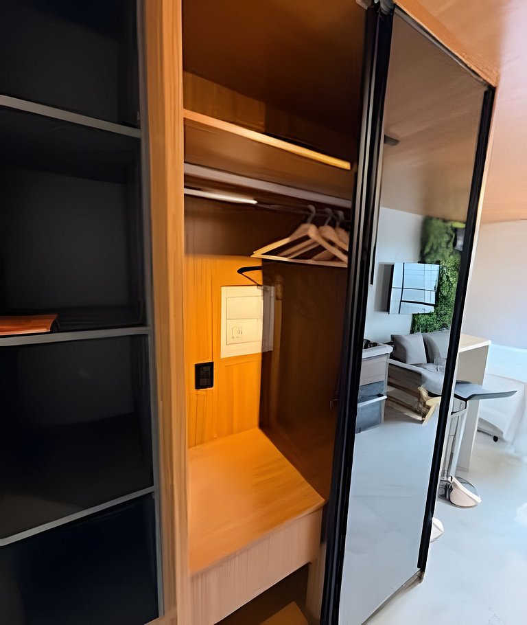 Apto moderno Decorado com Varanda