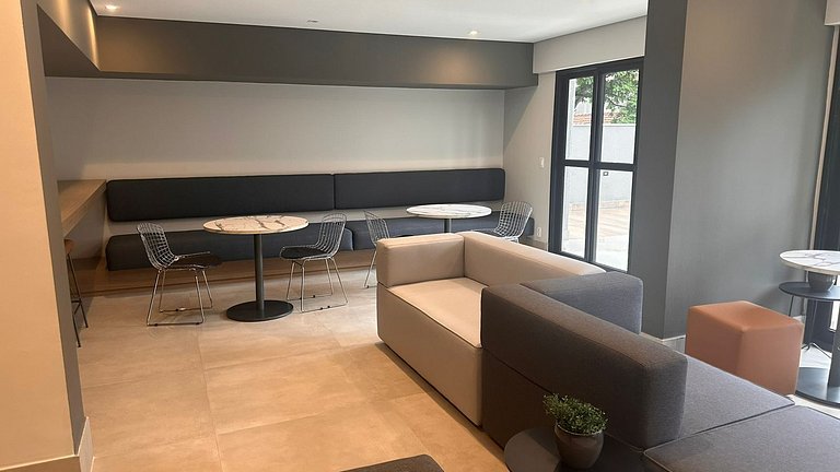 Apto moderno Decorado com Varanda