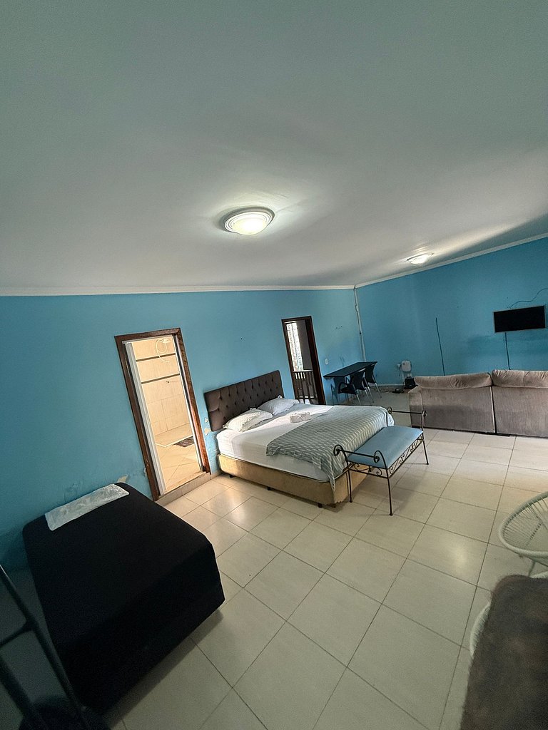 Loft amplo 97m2 com terraço e TVSmart